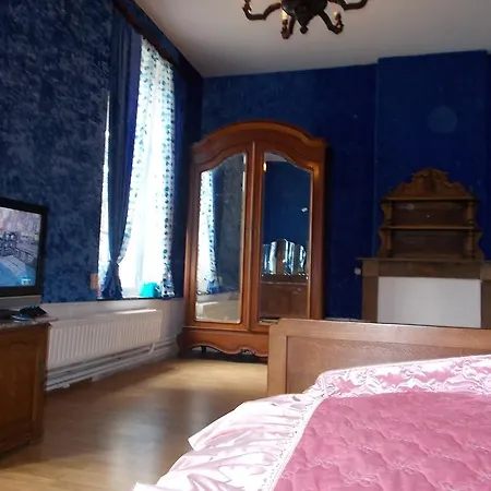 Chateau De L'enclos B&B Geer